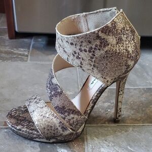 💥Nina Gold Heels💥